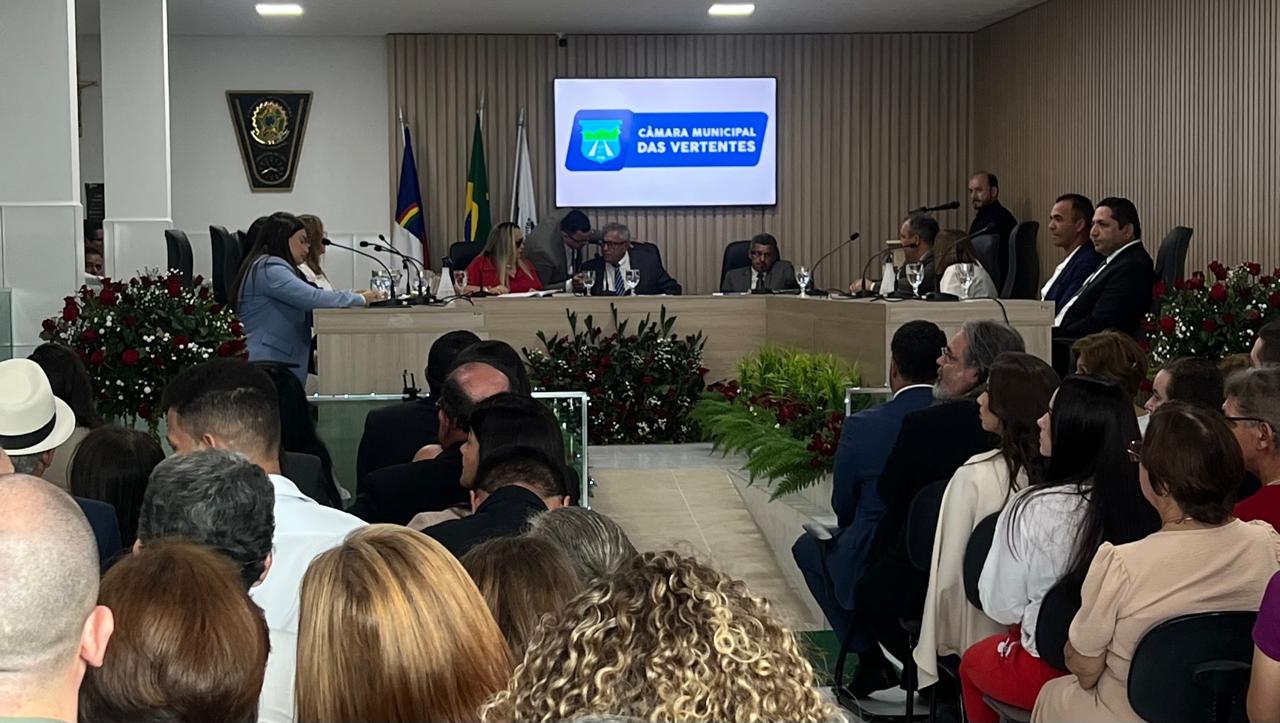 Vertentes: Câmara deu posse a vereadores, prefeito e vice- prefeito, em Sessão Solene nesta quarta (1º) 